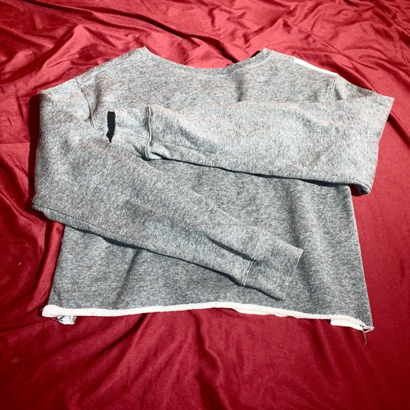 Roses Sweat Shirt - Picture 4 of 4